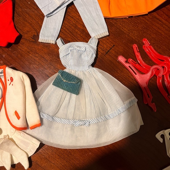 Barbies from the 1960s bubble cut and ponytail #4 - Picture 5 of 15